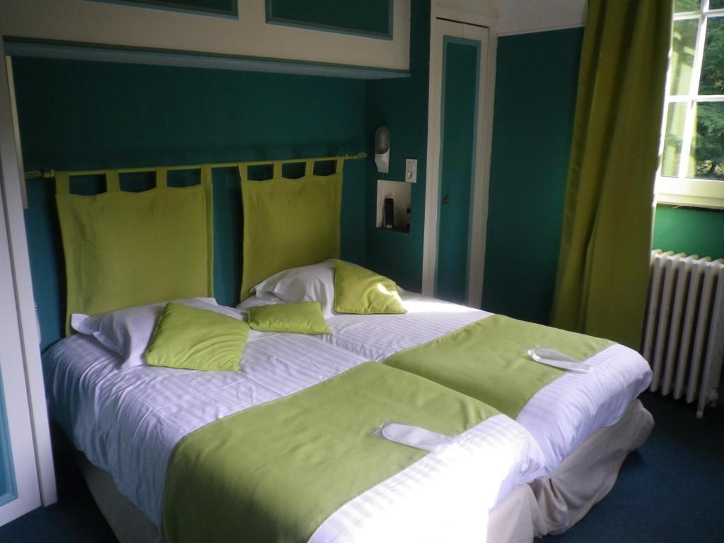 Hotel Ermitage Du Moulin Labotte Haybes Room photo